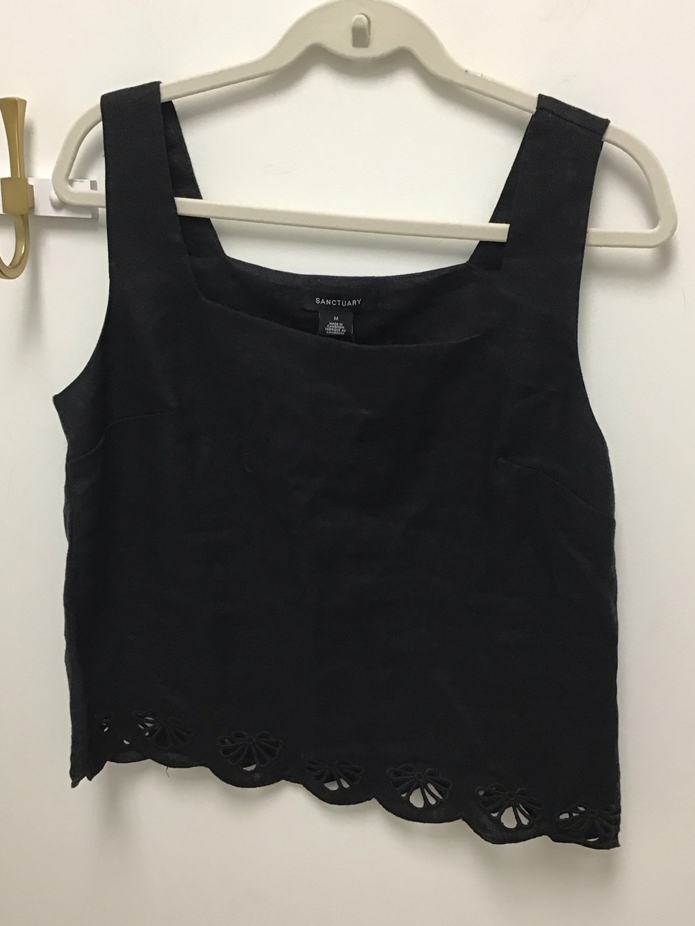 Sanctuary almost there linen Black Square-Neck Eyelet Hem Tank